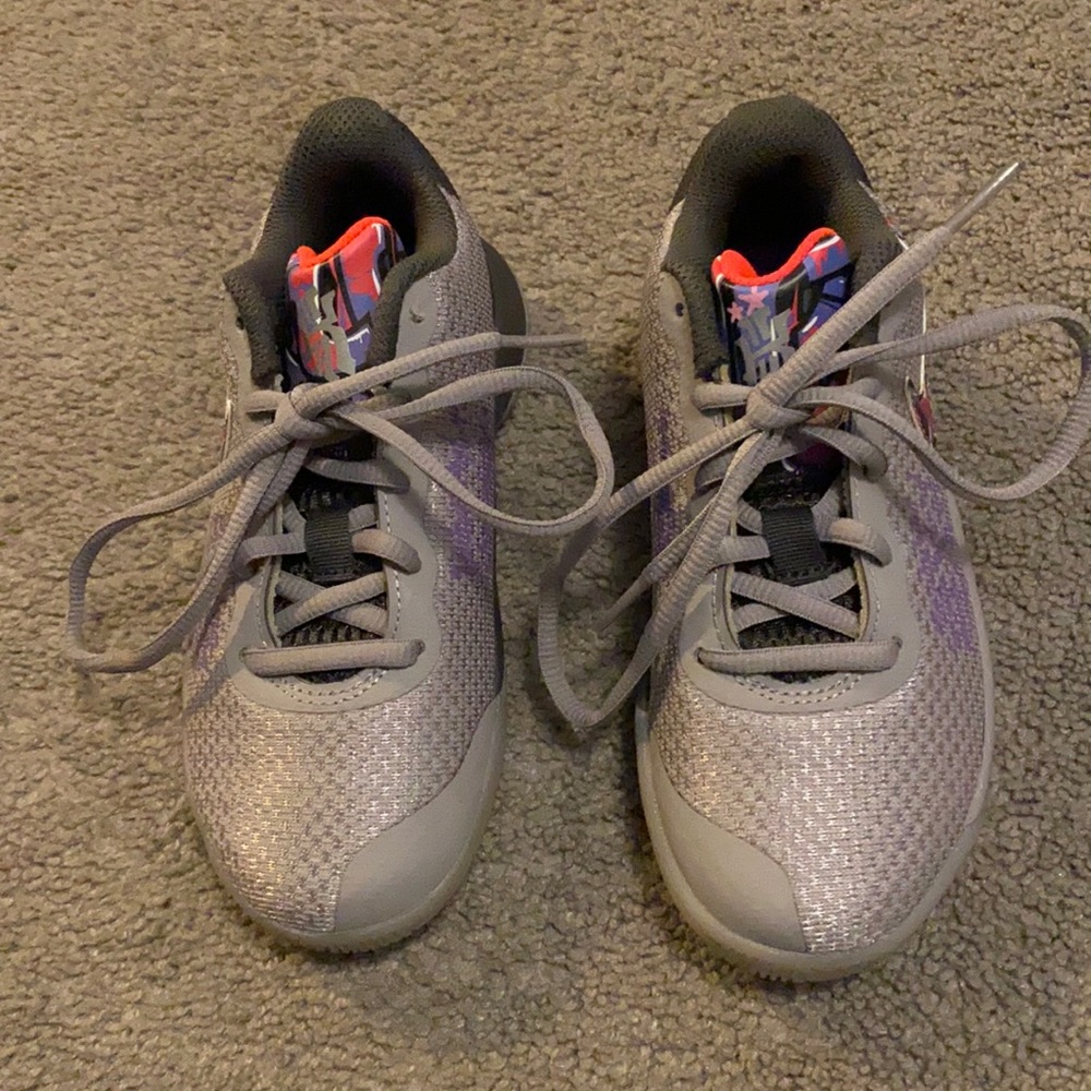 Nike Kyries brand new size 12